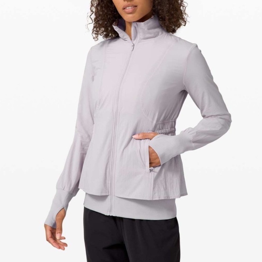 EUC Lululemon Sights Seen Swift Jacket Chrome Light Gray RuffleWaist 4